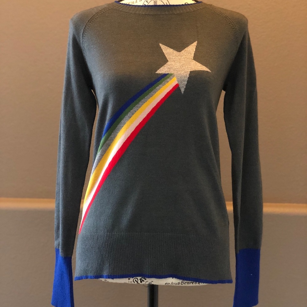 BRAND NEW Metric dark gray shooting star sweater